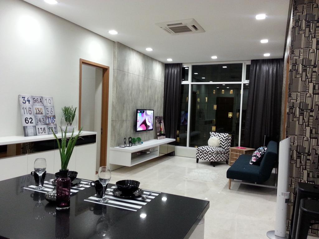 Kl101​ ​Service Suite​ ​​At Soho Suites Klcc Куала-Лумпур Экстерьер фото