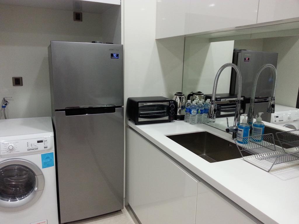 Kl101​ ​Service Suite​ ​​At Soho Suites Klcc Куала-Лумпур Экстерьер фото
